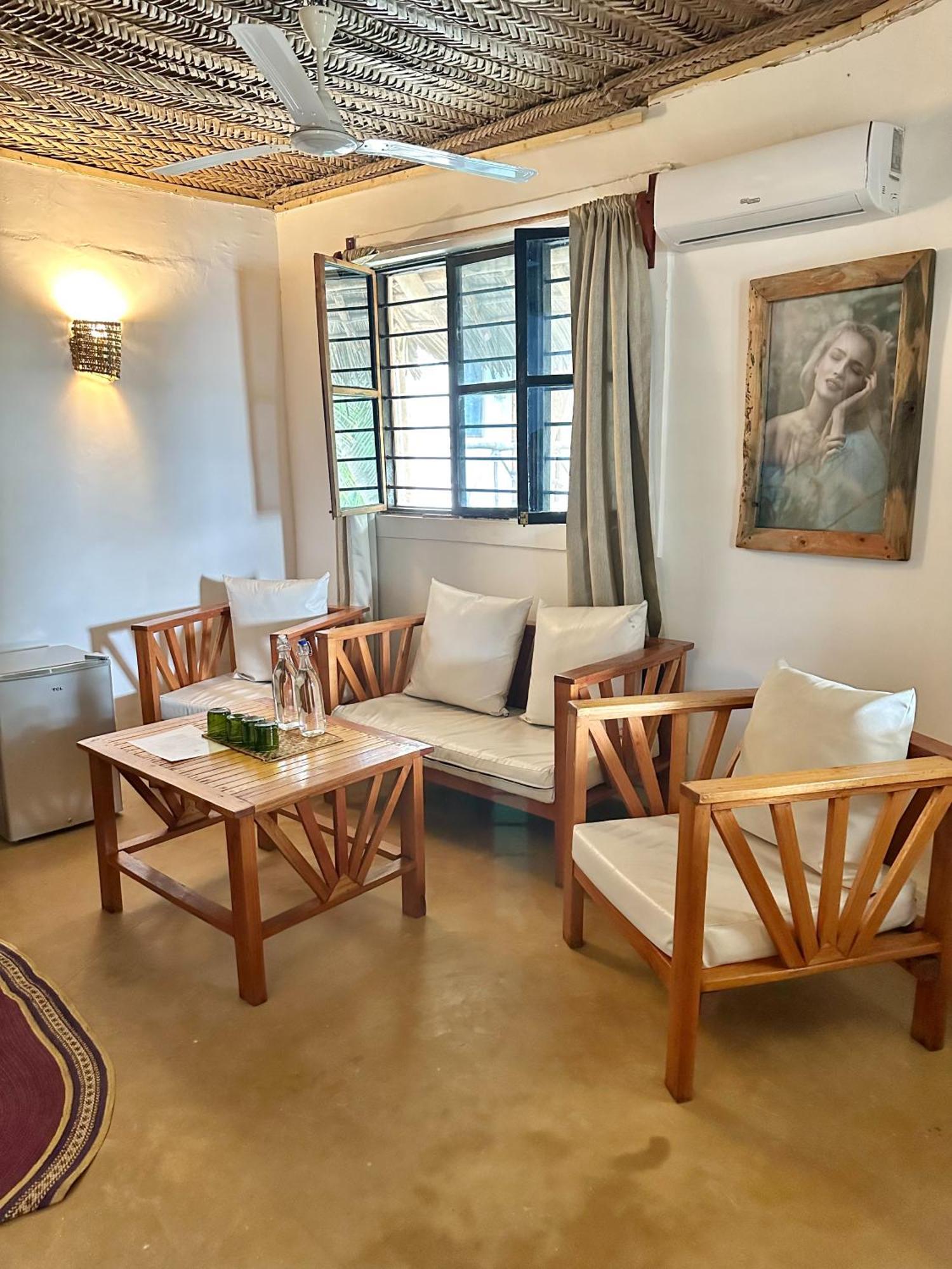 Hebe Hotel